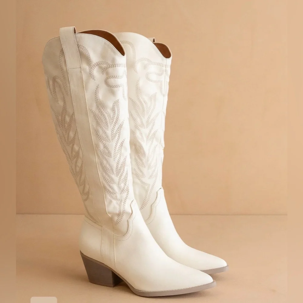 Oasis Society “Samara” Tall Western Boho Cowgirl Boots Embroidered White 7.5 New - Picture 2 of 16